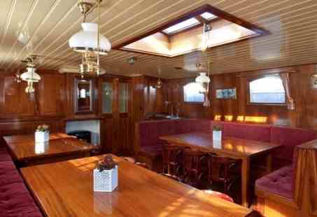 Eurosonic Noorderslag 2024 at Groningen, cheap overnight stay (from €65,- p.p.p.n. incl. breakfast) at the Oosterhaven on a sailingship, contact: info@hotelshipsholland.com